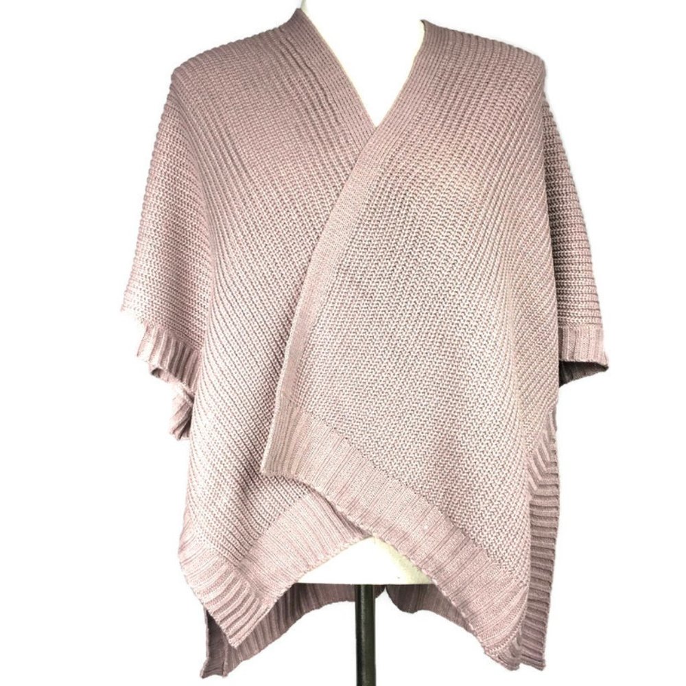 NWT Lavender Shawl/Poncho Sweater Size Small.